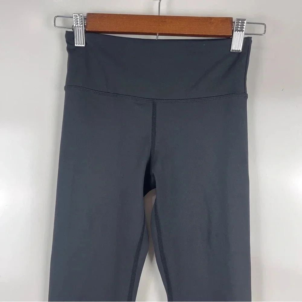 Lilybod Zahlee Running Leggings Black 3/4 Length Women's Size XS Gym Work Out - Picture 8 of 9